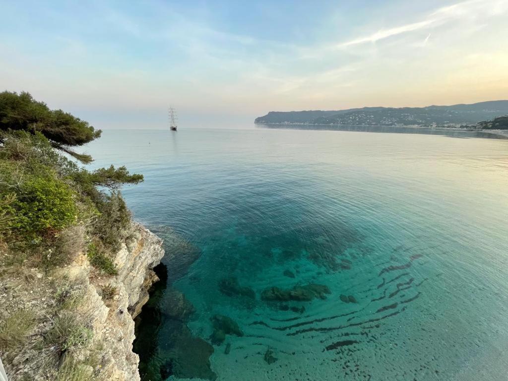 Una Finestra Sul Mare Home 2 แบร์เจจจี ภายนอก รูปภาพ